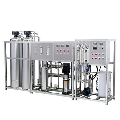El hotel utiliza el esterilizador ULTRAVIOLETA del equipo puro del agua de la capacidad de 1500 GPD